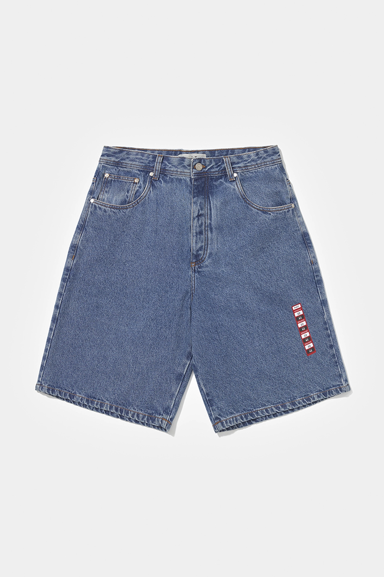 Bermuda PIET Brand New Shorts em Jeans Lavado com Estampa de Etiquetas - imagem 1