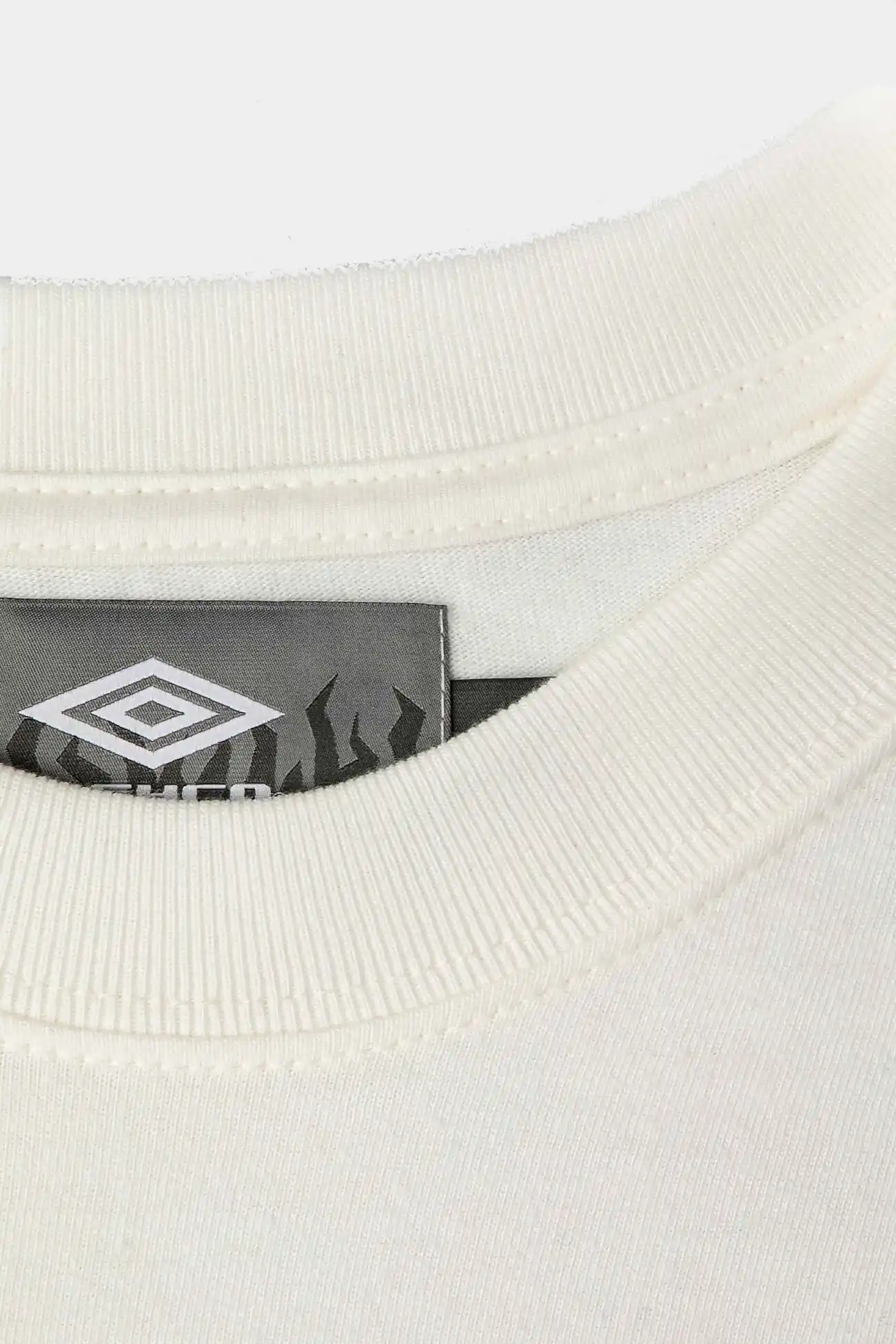 Camiseta HIGH x Umbro Off White - imagem 4
