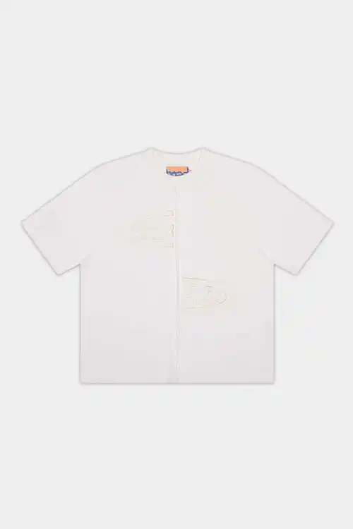 Camiseta Mad Enlatados Portal Bordado (Off White)