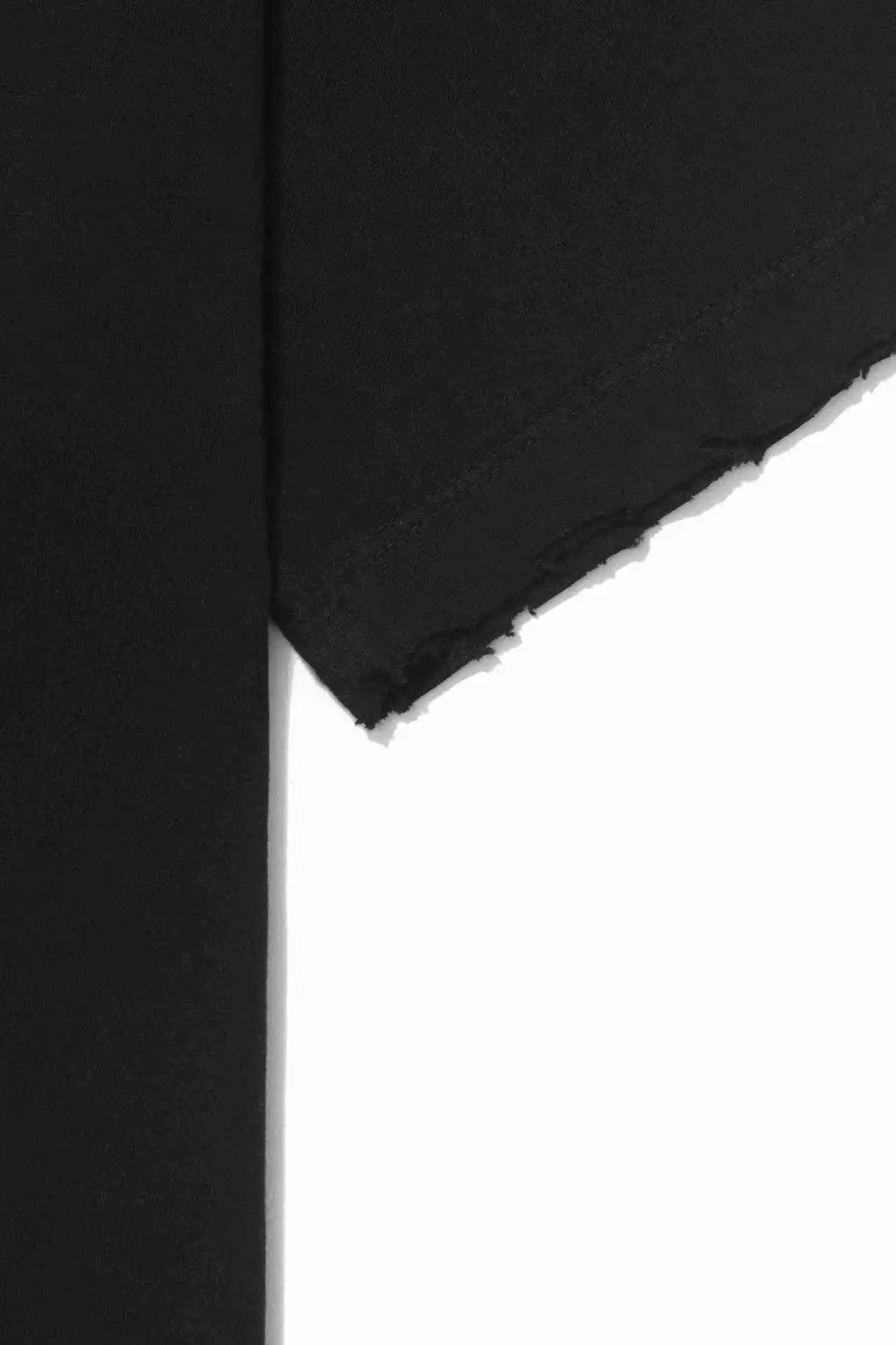 Camiseta PIET x Oakley Caution Vintage Black – Algodão 180GSM com Puídos - imagem 6