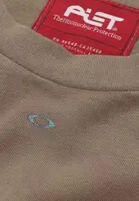 Camiseta PIET x Oakley Foil Nano Logo Dark Tan – 100% Algodão 270GSM - imagem 3