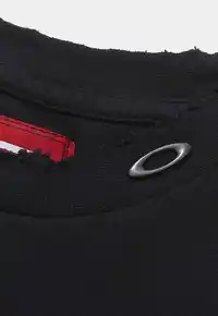 Camiseta PIET x Oakley Layered Vintage Black – Dupla Camada com Elipse Metal - imagem 3