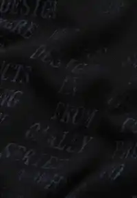 Camiseta PIET x Oakley Manifest Vintage Black – 100% Algodão com Puídos - imagem 5