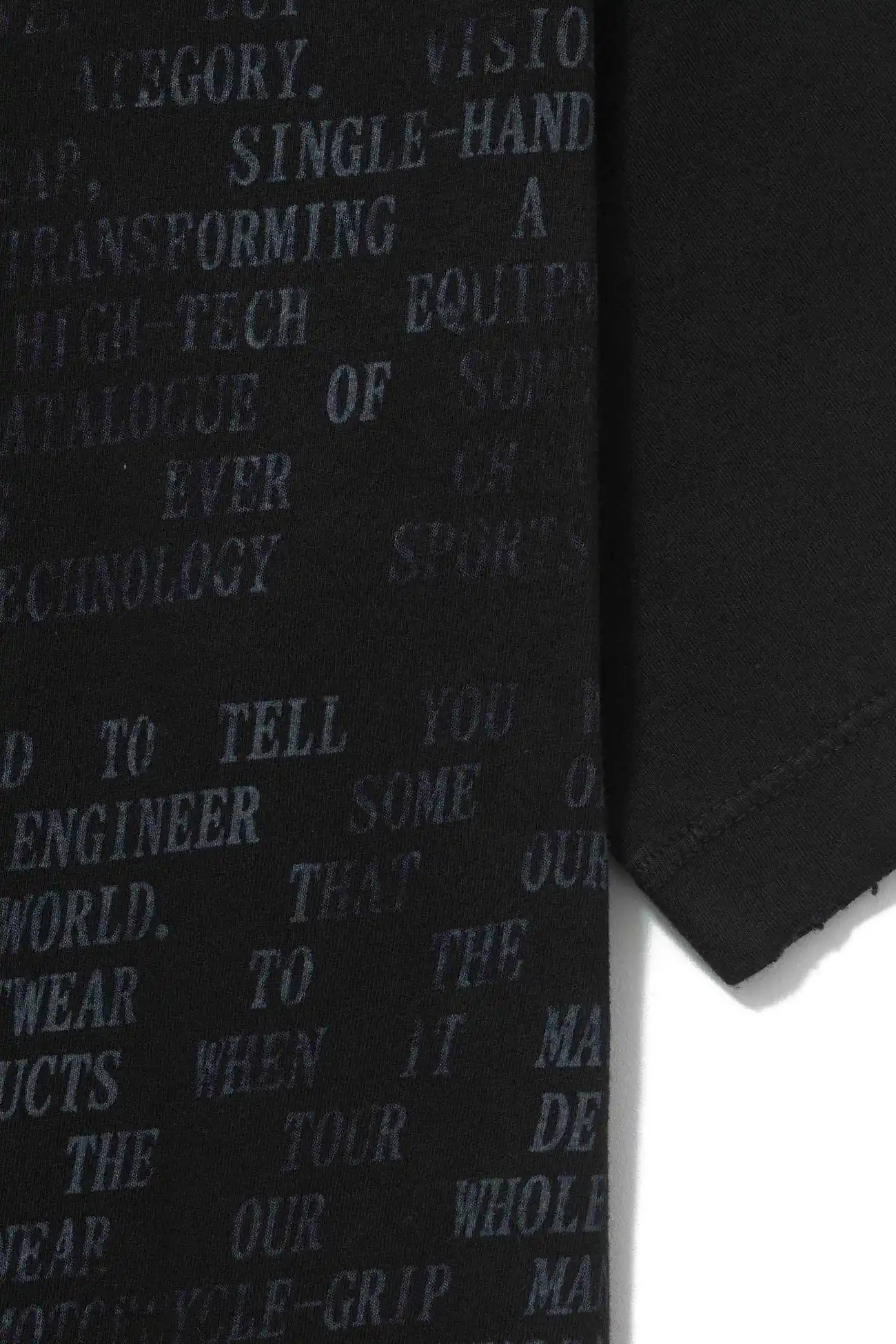 Camiseta PIET x Oakley Manifest Vintage Black – 100% Algodão com Puídos - imagem 6