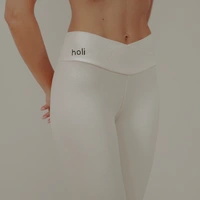 Conjunto Holi Cloud — Top Triângulo + Legging Cintura V — Off White - imagem 5