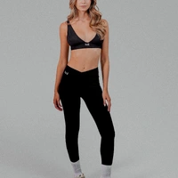 Conjunto Essential Preto — Top Triângulo + Legging V Cintura Cruzada - imagem 1