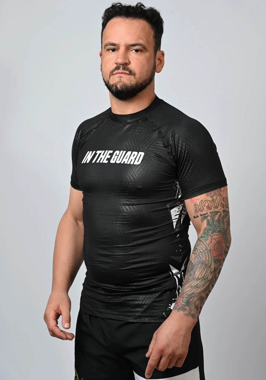 Kimono In The Guard Pro Marinho