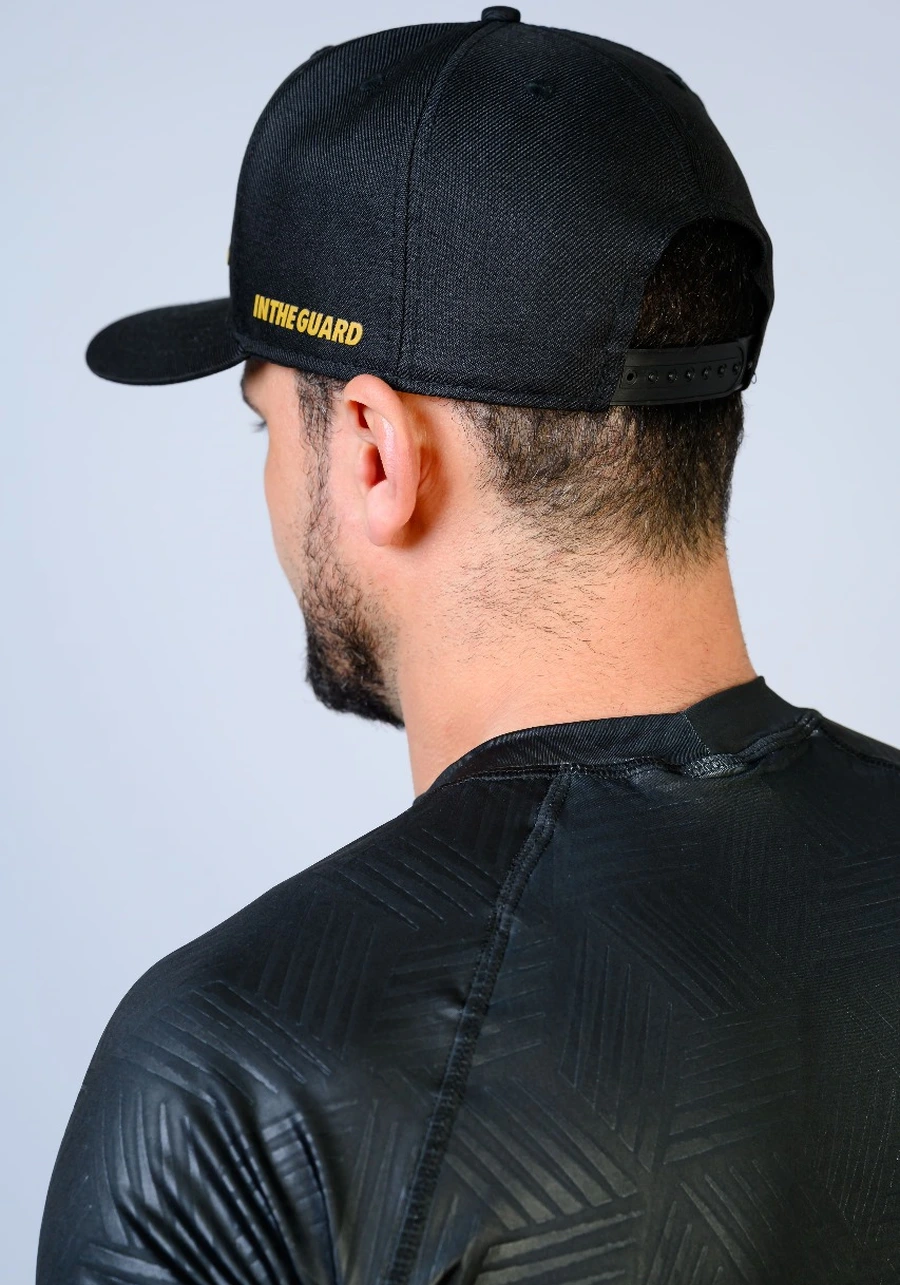 Kimono In The Guard Pro Marinho