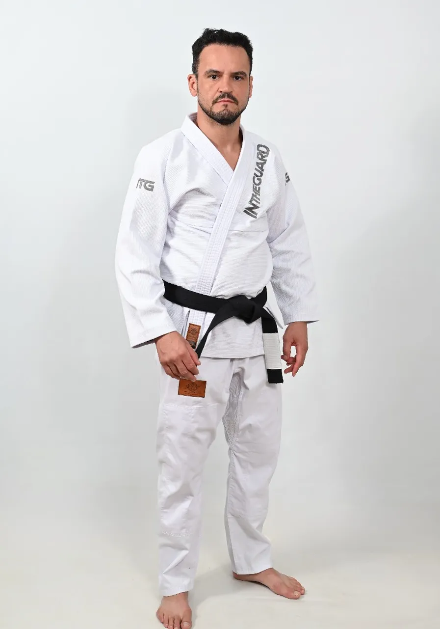Kimono In The Guard Pró Branco