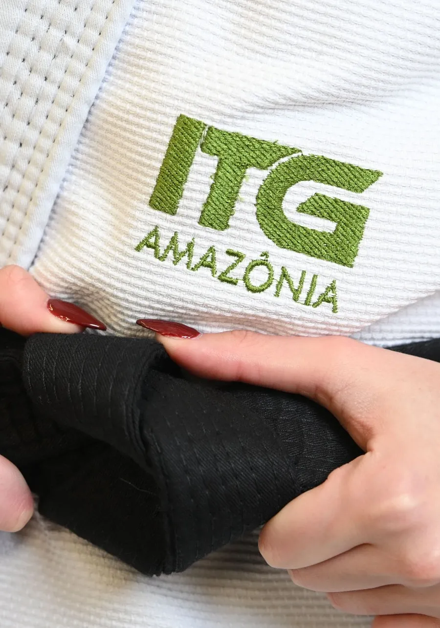 Kimono In The Guard Feminino Amazonia Jacare Branco