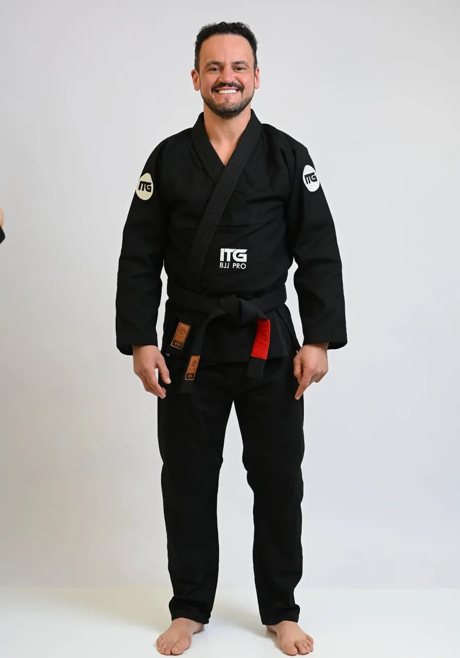 Kimono In The Guard BJJ Pró Preto