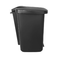 Lixeira com Pedal 16 Litros Lar Plásticos: Higiene e Durabilidade - imagem 4