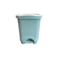 Lixeira com Pedal Lar Plásticos | Higiene e Design para Seu Lar - imagem 1