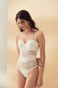 Body Fluidez em Tule com Bojo e Detalhes Acetinados - imagem 1