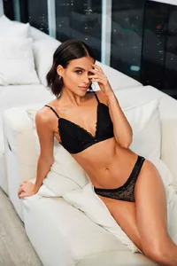 Calcinha Tanga em Renda com Cristal Preciosa® - imagem 1