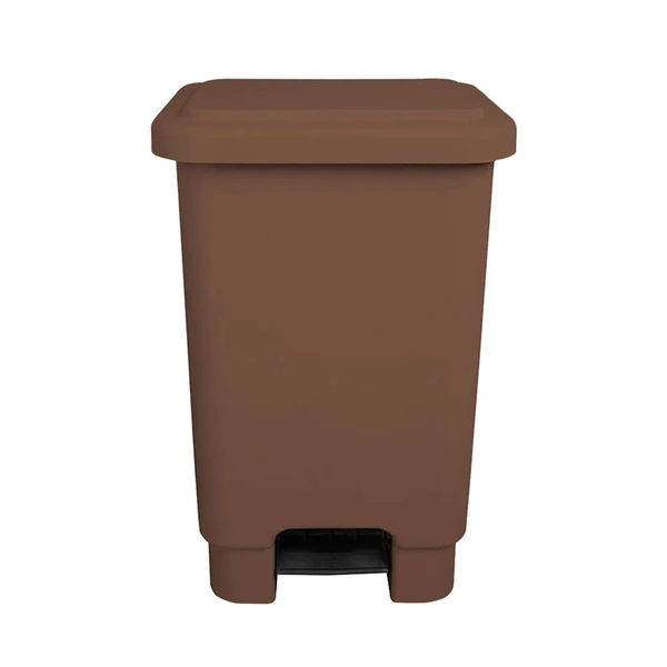 Lixeira Com Pedal  50 Litros  MARROM