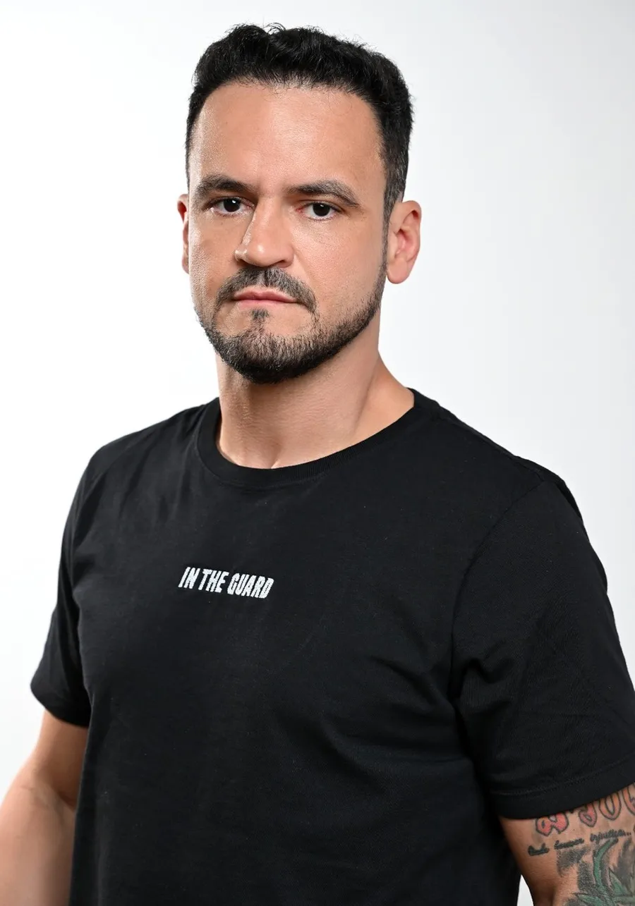 Camiseta Masculina Classic Preta
