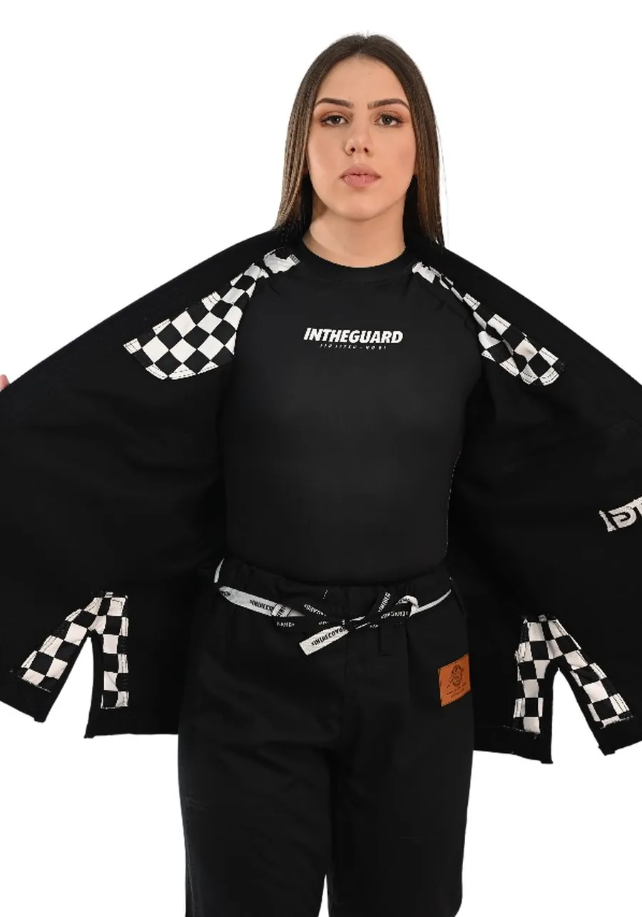 Kimono Feminino In The Guard Xadrez Pro Preto