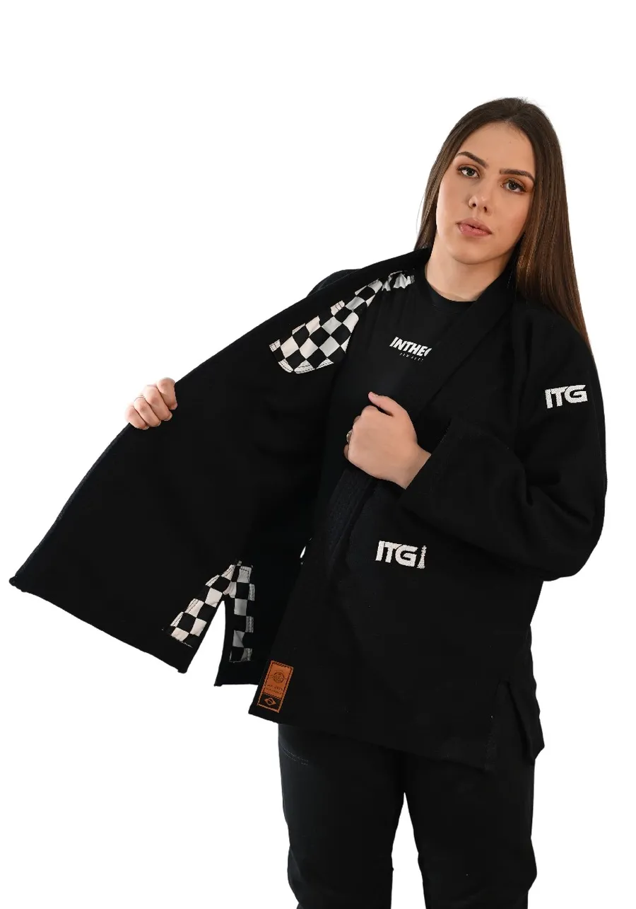 Kimono Feminino In The Guard Xadrez Pro Preto