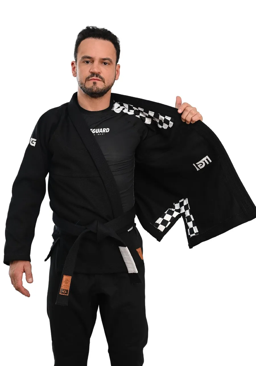 Kimono In The Guard Xadrez Pro Preto