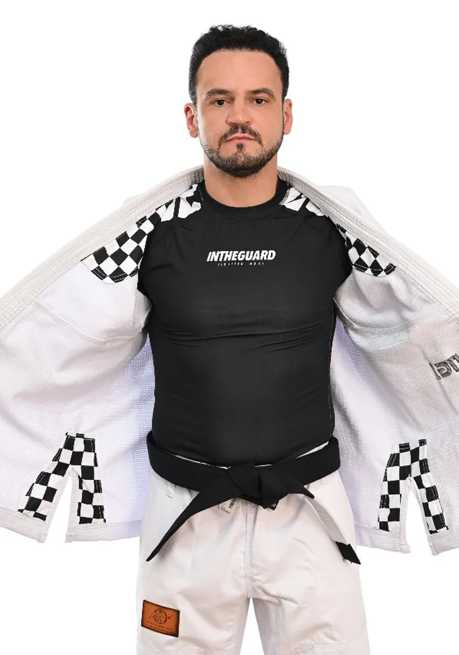 Kimono In The Guard Xadrez Pro Branco