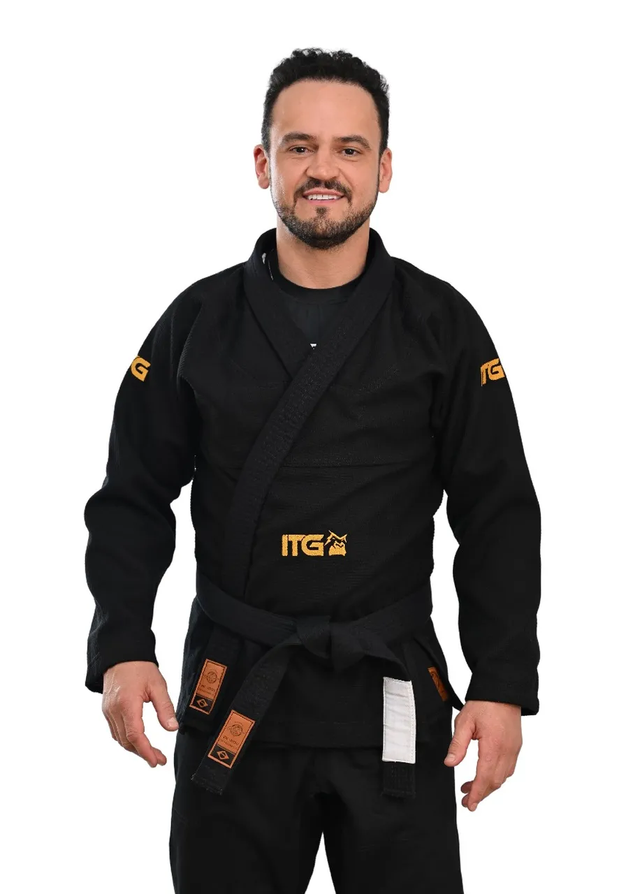 Kimono In The Guard Gold Pró Preto