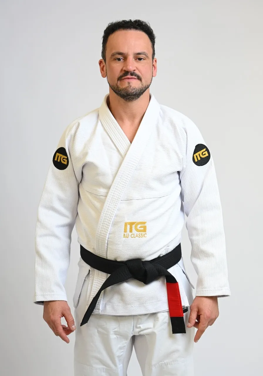 Kimono In The Guard BJJ Classic Branco