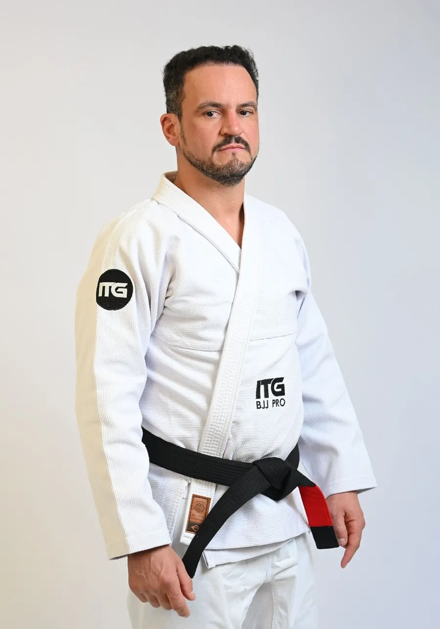 Kimono In The Guard BJJ Pró Branco