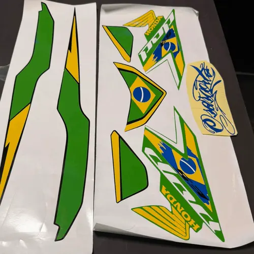 Kit Pop 110 2025 edição copa