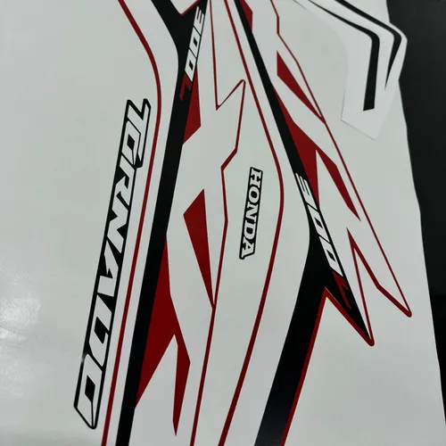Kit XR 300L Tornado 2025 Modelo original