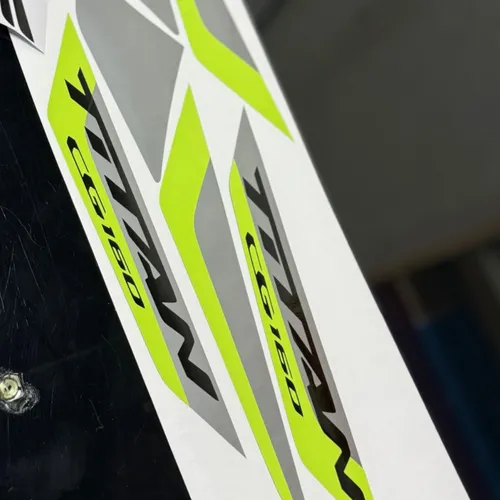 Kit Titan 160 2026 prata e verde limão