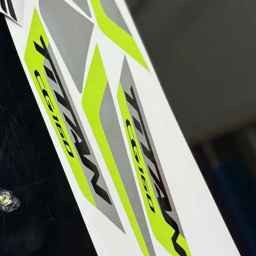 Kit Titan 160 2026 prata e verde limão