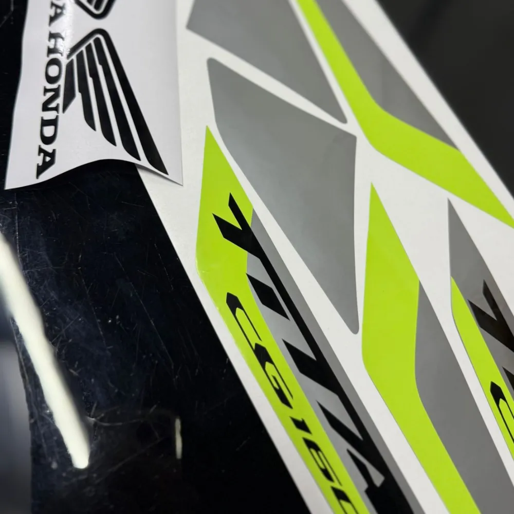 Kit Titan 160 2026 prata e verde limão