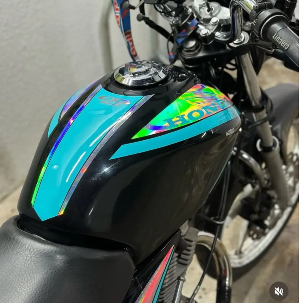 Kit Titan 150 Edição especial + Gravata