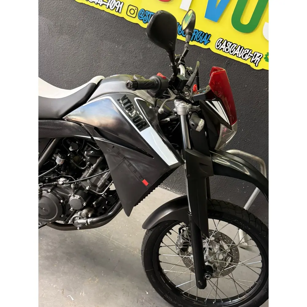 Kit XT660 enduro Preto fosco e branco