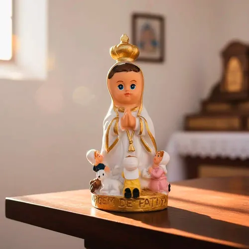 Imagem de Nossa Senhora de Fátima com Pastores Infantil de Resina - 8 cm