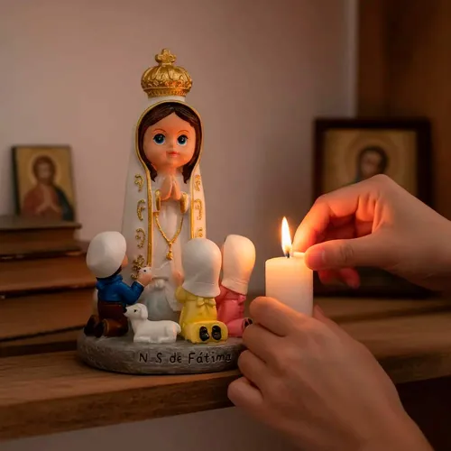 Imagem de Nossa Senhora de Fátima com Pastores (Três Pastorinhos) Infantil de Resina - 10 cm