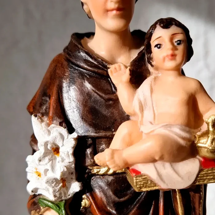 Imagem de Santo Antônio em Resina 15 cm | Comprar na Lojinha Uai