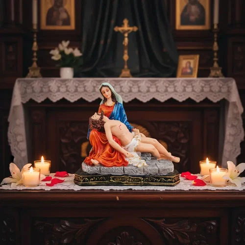 Imagem de Nossa Senhora da Piedade Pietá de Resina - 15 cm
