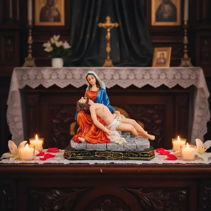 Imagem da Nossa Senhora da Piedade Pietá de Resina - 15 cm | Comprar na Lojinha Uai