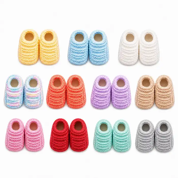 Kit Infantil com 13 Sapatinhos de Bebê de Tricô - 0 a 3 meses RN | Comprar na Lojinha Uai
