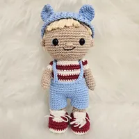 Amigurumi de Boneco Loiro de Crochê - 22 cm | Comprar na Lojinha Uai - imagem 2