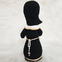 Amigurumi de Santa Rita de Crochê - 22 cm | Comprar na Lojinha Uai - imagem 2