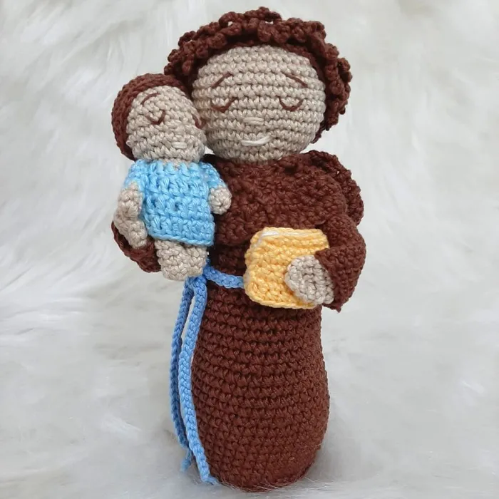 Amigurumi de Santo Antônio de Crochê - 22 cm | Comprar na Lojinha Uai