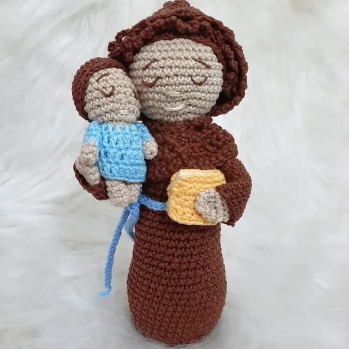 Amigurumi de Santo Antônio de Crochê - 22 cm | Comprar na Lojinha Uai