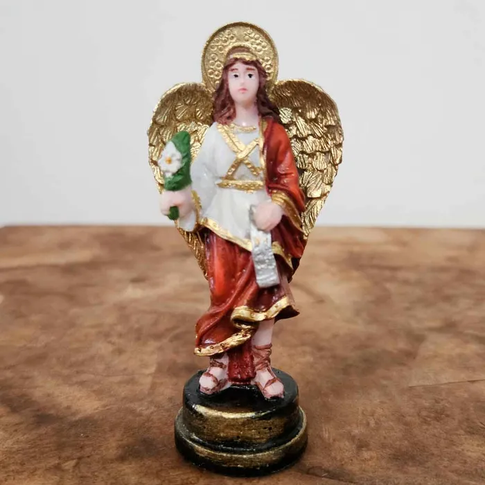 Imagem de São Gabriel Arcanjo de Resina - 9 cm | Comprar na Lojinha Uai