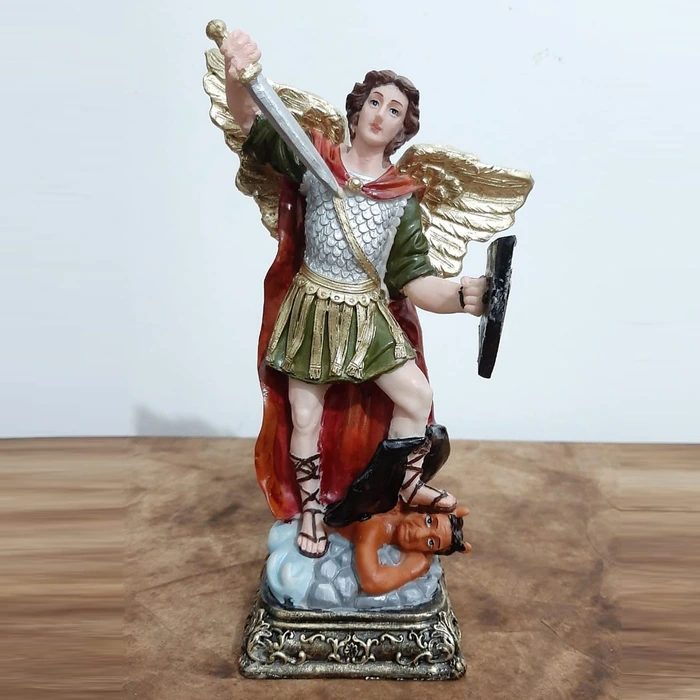 Imagem de São Miguel Arcanjo de Resina - 20 cm | Comprar na Lojinha Uai