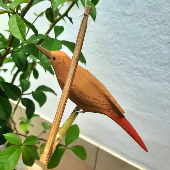 Pássaro de Madeira João de Barro | Comprar na Lojinha Uai