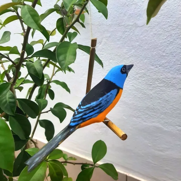 Pássaro de Madeira Sanhaço Papa-Laranja | Comprar na Lojinha Uai