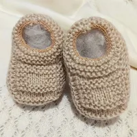Sapatinho de Bebê de Tricô Nude - Recém Nascido 0 a 3 meses | Comprar na Lojinha Uai - imagem 1